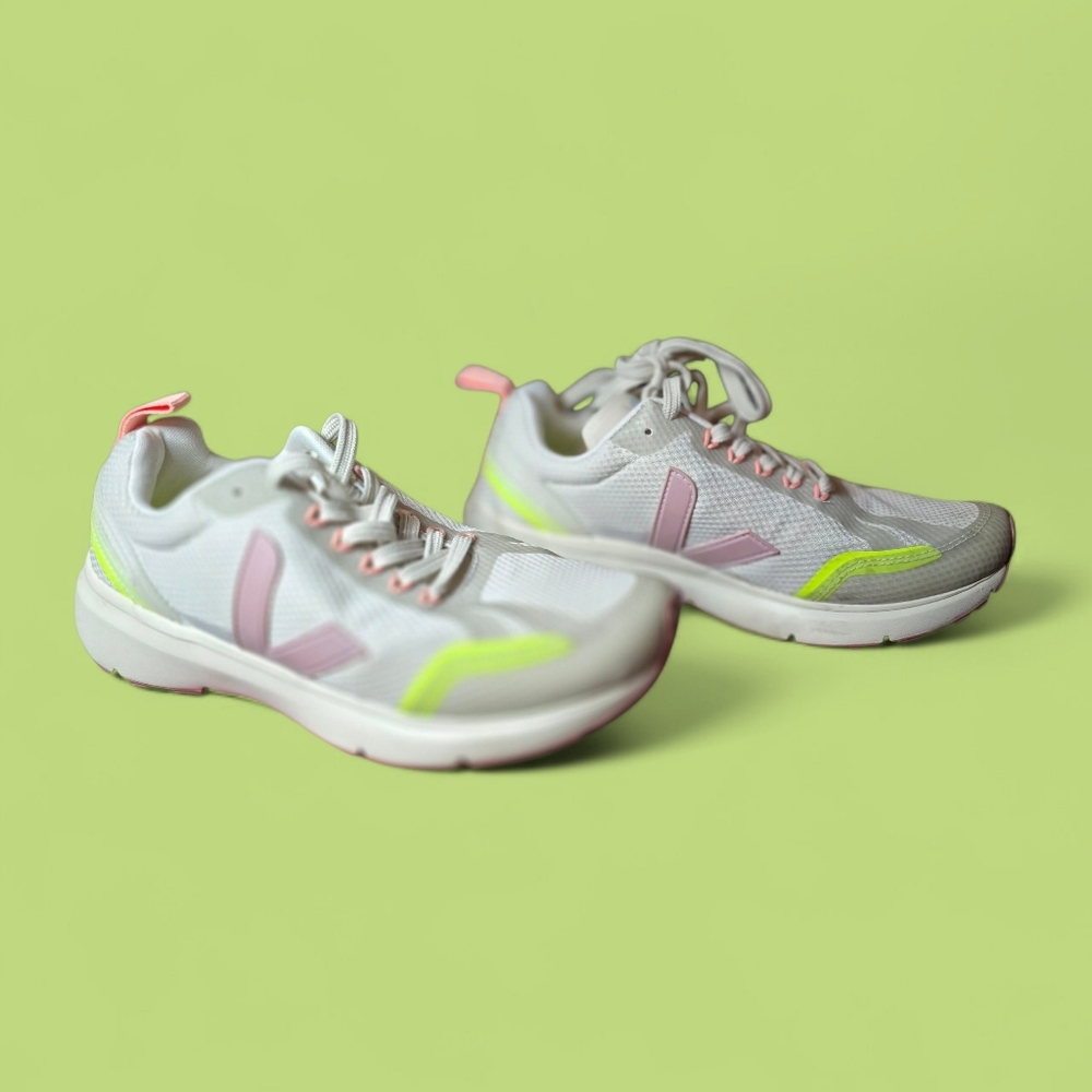 VEJA, Running Collection